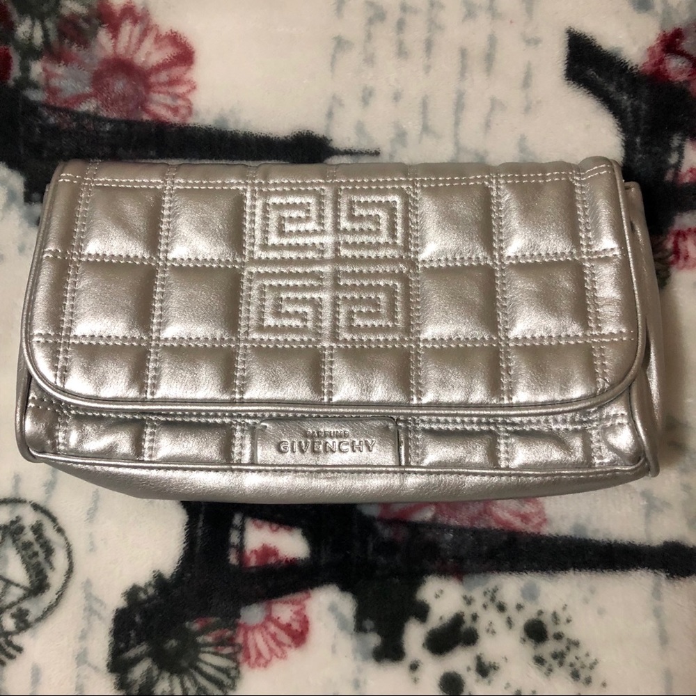 Givenchy Makeup metallic Pouch